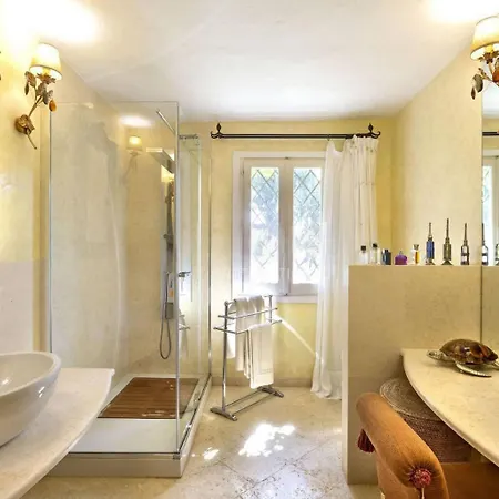 Villa Exclusive 7Br Waterfront Villa With Private Beach - Pier In Porto Rotondo *